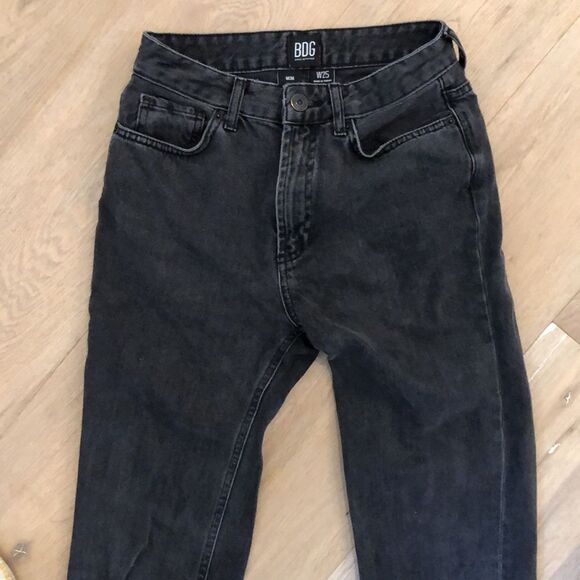BDG Black ‘Mom’ Jean (W25) - Picture 2 of 5